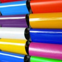 Califique las etiquetas engomadas 120g de un vinilo del multicolor 80mic para cortar el trazador
