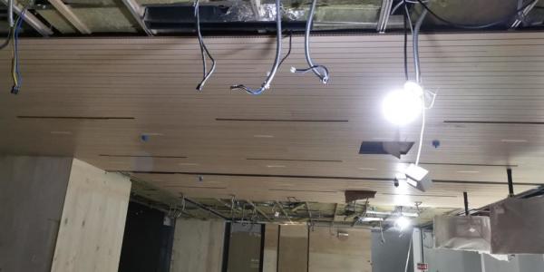 14/2mm Office Ceiling Tiles Hall Sound Absorbing Fireproof Grooved Acoustic Wall Panels