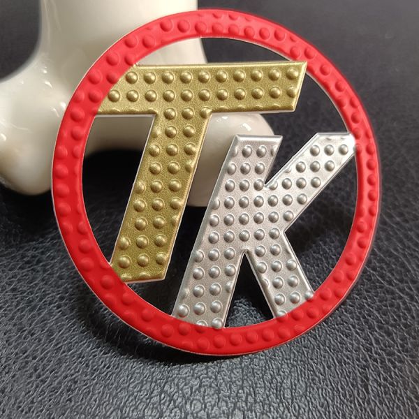 Custom Designer Emblem Brand Logo 3D Fashion Ethnic Style Embroidery Patch for Clothing