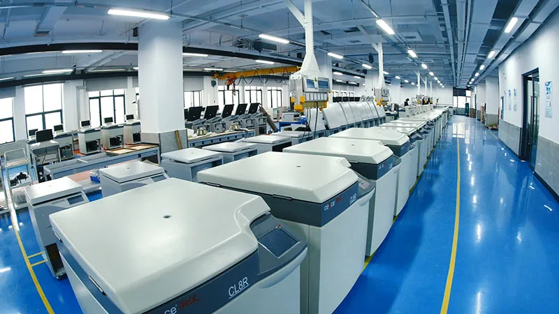 Центрифуга для лабораторных кровосепараторов Цэнс Центрифуга для гематокрита LT53 с вращающимися роторами