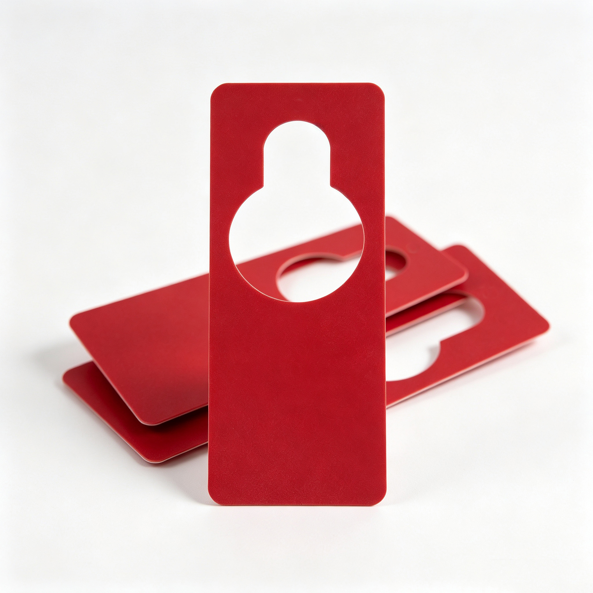 Irregularly Shaped Hang Tags Custom Printed Tear Resistant Withstands Moisture HangTag With String