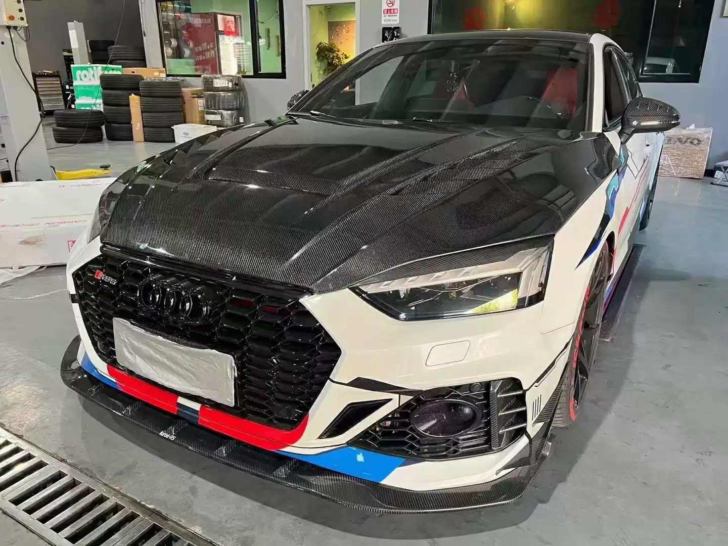 3K Twill Weave Carbon Fiber Panel for Audi A5/S5/RS5 2017-2019 Guaranteed Performance