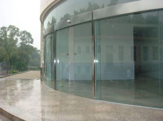 Professional Flat / bent tempered glass Curved Sliding Door for Theatres