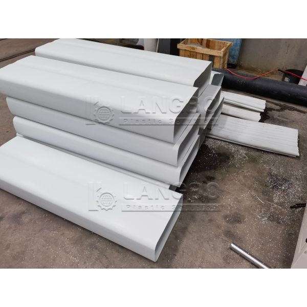 Plastic PP PE WPC Decking Board Floor Wood Composite Profile Extrusion Line