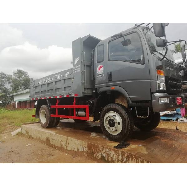 Реклама обязанности света СИНОТРУК Хоман Х3 Эуро3 перевозит 130хп на грузовиках 4кс2 10 тонн полезной нагрузки