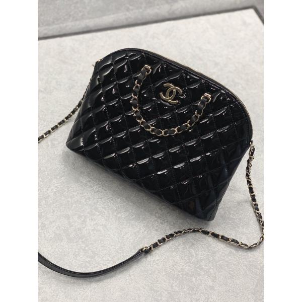 Небольшая хозяйственная сумка телячьей кожи патента Chanel с ретро дамой Вводить в моду