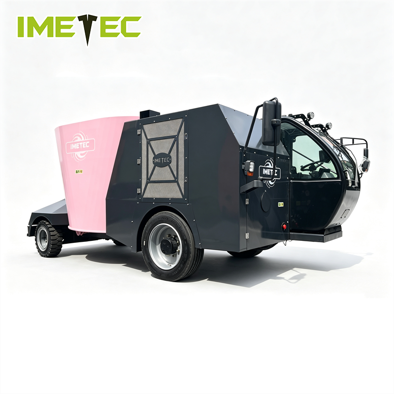 IMETEC Smart Self-Propelled TMR Feed Mixer – Realtime Monitoring Display & OEM Options for Large-Scale Cattle Ranches