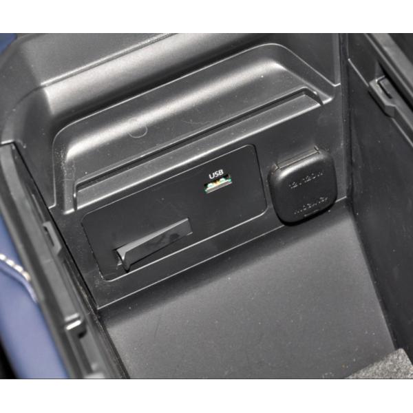 Бензин небольшое SUV мест двери 5 модели 5 Mazda CX-30 2022 2.0L автоматический Shangyue