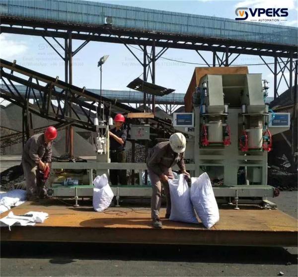 220V Stainless Steel Coal Packing Machine 50Hz 300-450BPH