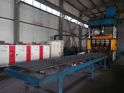 High Speed Steel Grating Welding Machine / Steel Grating Production Line