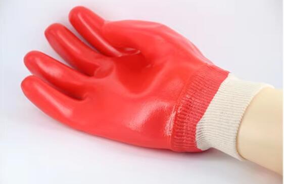 Red Pvc Smooth Surface Oil Resistant Acid And Alkali Resistant Industrial Working Red Pvc Coated Glove