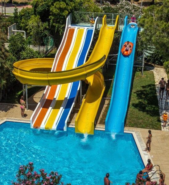 Outdoor Amusement Park Ride Tube Water Fiberglass Slide Parts