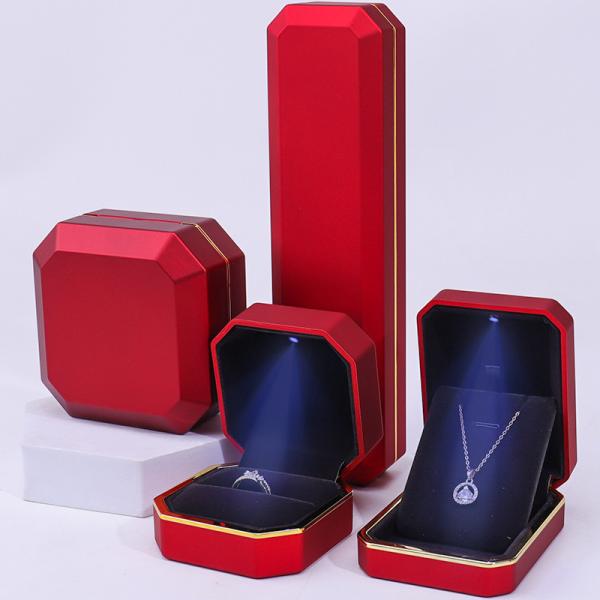 Red LED Velvet Jewelry Box for Customized Necklace Ring Packaging and Other Accessories