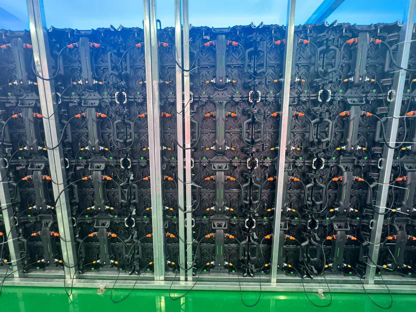 Outdoor LED Rental Screen IP65 Waterproof P2.604 P2.9 P3.9 P4.8 5500 Nit High Brightness
