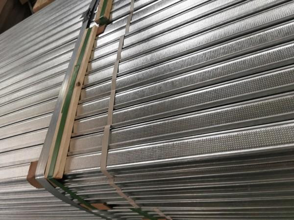 Материал горячего погружения стальной конструкции G550 SGC570 Оцинкованная стальная резьбовая катушка Full Hard