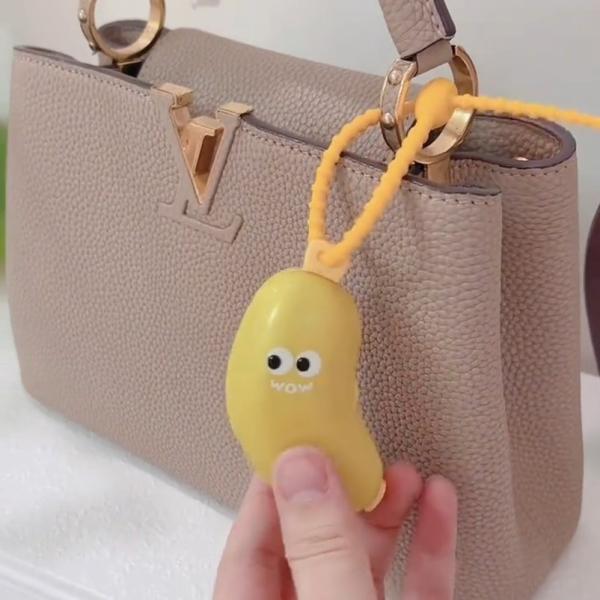 Banana-Shaped Toothbrush Cover And Silicone Toothpaste Travel Container Set – Cute Portable Travel Toothbrush Holder + Leak-Proof Toothpaste Tube Case – Reusable Silicone Dental Kit For Kids & Adults