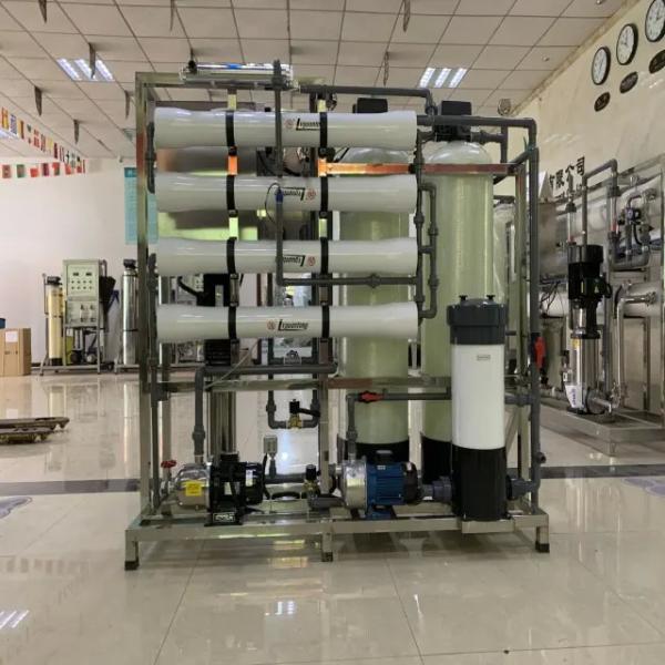 1TPH 2xFRP Tanks Reverse Osmosis Water Plant For Drinking / Farm / Irrigation