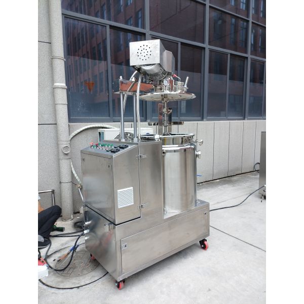 Compact Integrated Design Gelatin Melting Tank with Food-Grade 316L Stainless Steel and Vacuum Defoaming for Lab and R&D Use