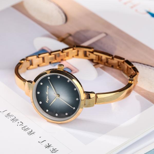 Thin Bracelet Decorated 28mm Small Dial Watch 30M Water Resistant