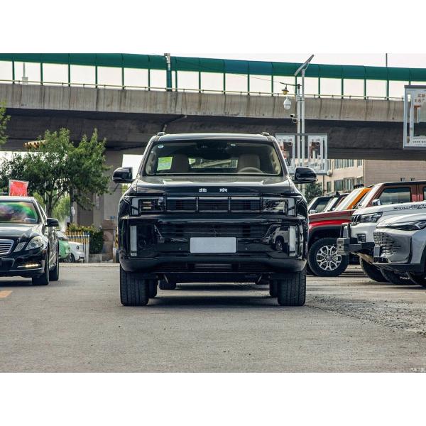 BJ60 New Large 4WD SUV With 48V Light Mixed System 1.5T Maximum 188 Horsepower Gas Car 7 Seats With Max Speed 180KM/H