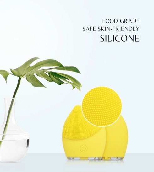 Food Grade Mini Silicone Facial Cleansing Brush ABS Material With USB Cable