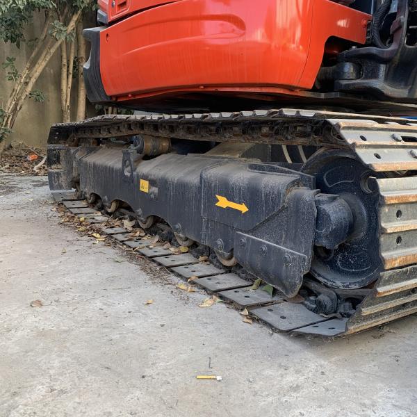 Excavateur mini Kubota KX163 original avec soupape hydraulique originale et en bon état