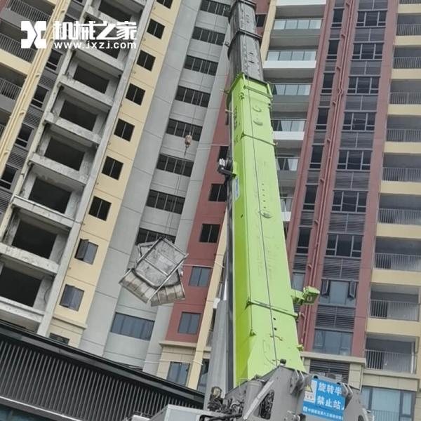 Camión grúa Zoomlion usado Zoomlion ZLJ5553JQZ130V Camión grúa móvil de segunda mano