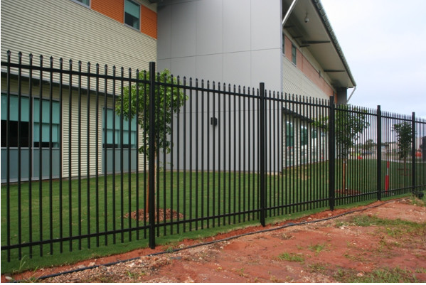 Spear Top Steel Tubular Fencing , 2100mm Height Two Rail Fencing