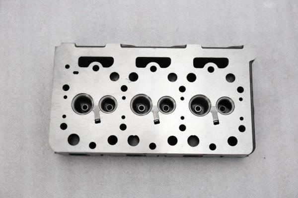 1G790-03043 Kubota Engine Head Model D1105 Casting Cylinder Head