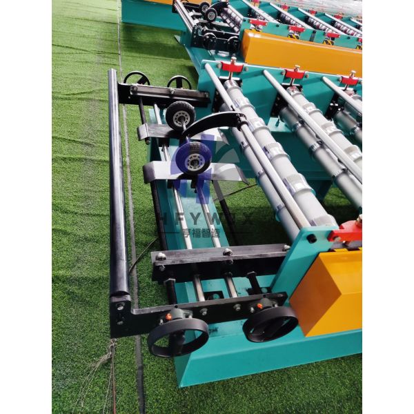 High Speed 12-15M/min Trapezoidal Roof Sheet Machine with 13 Row Molding and Customizable Options