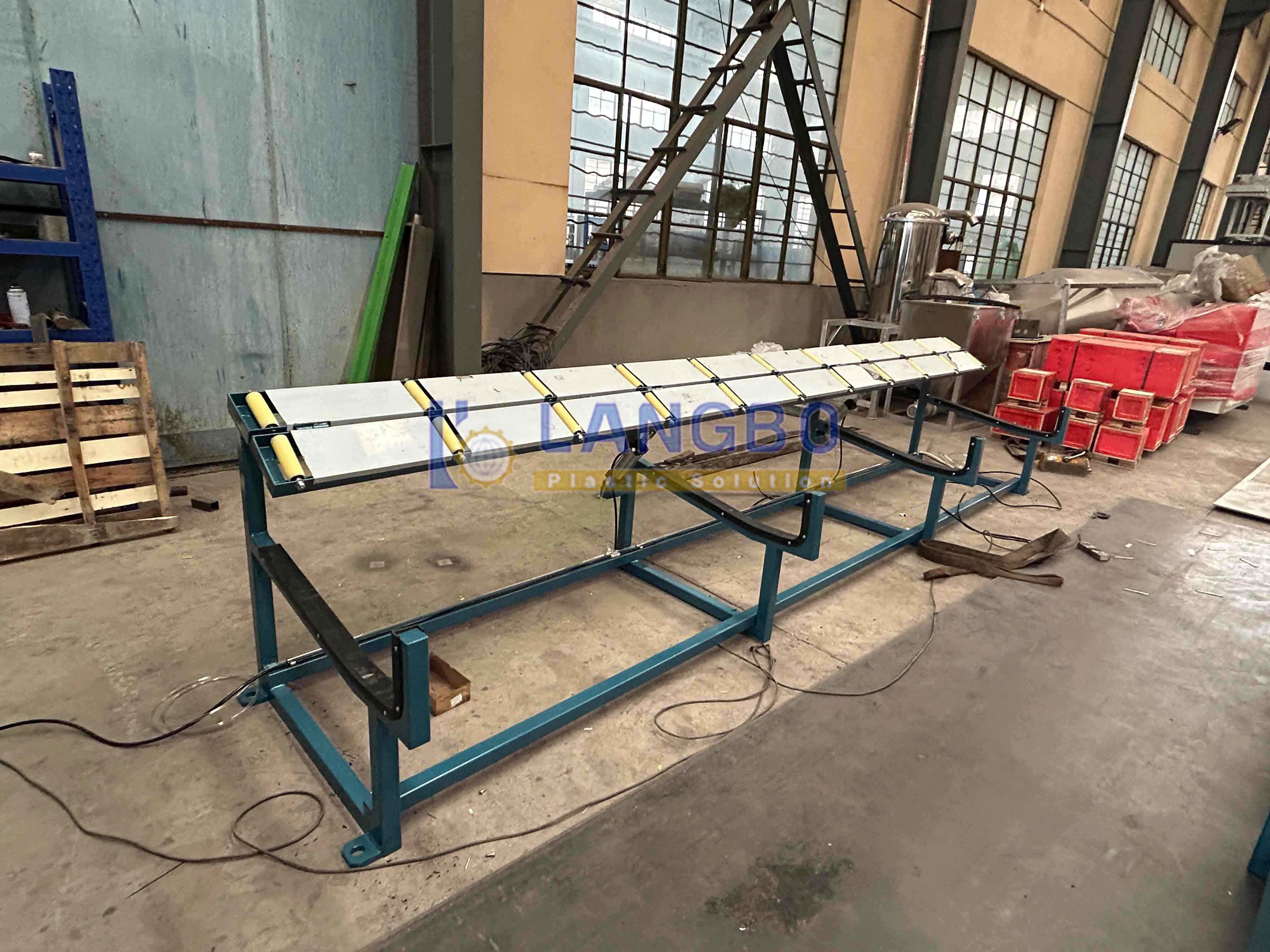 PE Pipe Extrusion Line Providing High Output Capacity And Uniform Pipe Wall Thickness For Various Industries