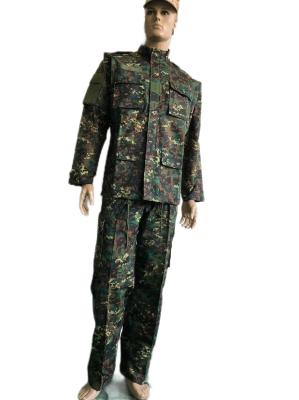 Outdoor Activities BDU Combat Uniform Set Functional With Digital Camouflage