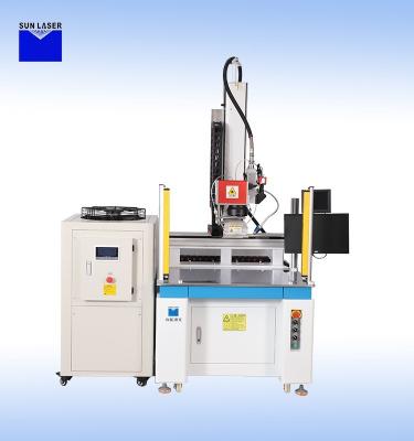 Machine de soudage laser à fibre continue à batterie au lithium prismatique carré