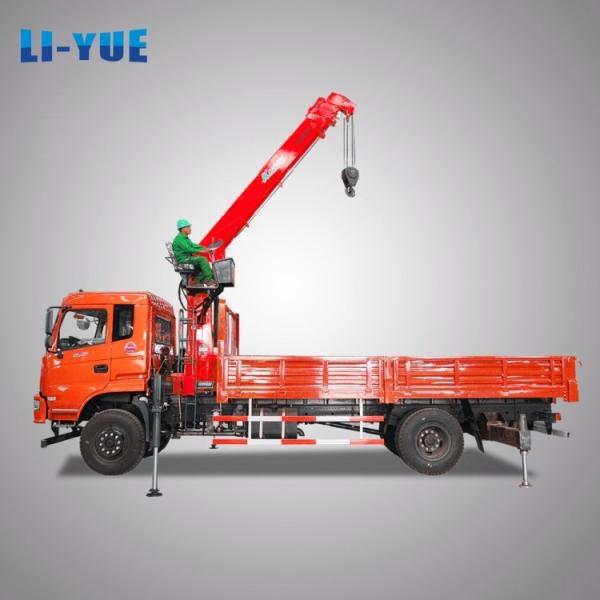 Truck Mounted 6 Ton Straight Boom Crane With Hengli Hydraulic Pump