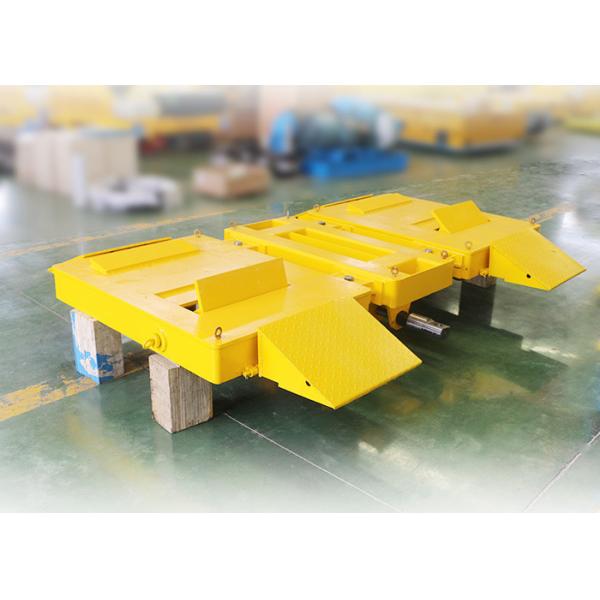 Стальные тележки погрузо-разгрузочной работы транспорта не приводят машину в дей