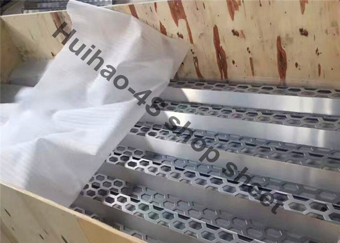Fireproof Perforated Aluminum Audi Facade Panels With 26*61mm Holes