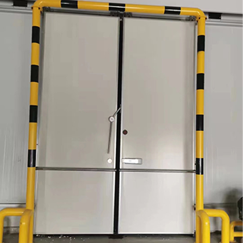 Industrial Manual Insulated Cold Storage Doors For Cold Rooms / Refrigerated Rooms