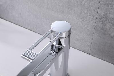 Sanitary Ware Hot And Cold Basin Mixer Shiny Chrome Brass Finish