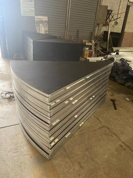 Round / Square Portable DJ Stage Platform Detachable Aluminum Alloy Glass Plywood Material