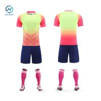 Paneles de malla transpirables Camisetas de fútbol profesional Logotipo del equipo Cortado a tamaño real Colores negros