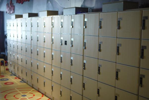 Transparent Door IOT Locker Sturdy / Durable 5 Tier Lockers For Bath Room