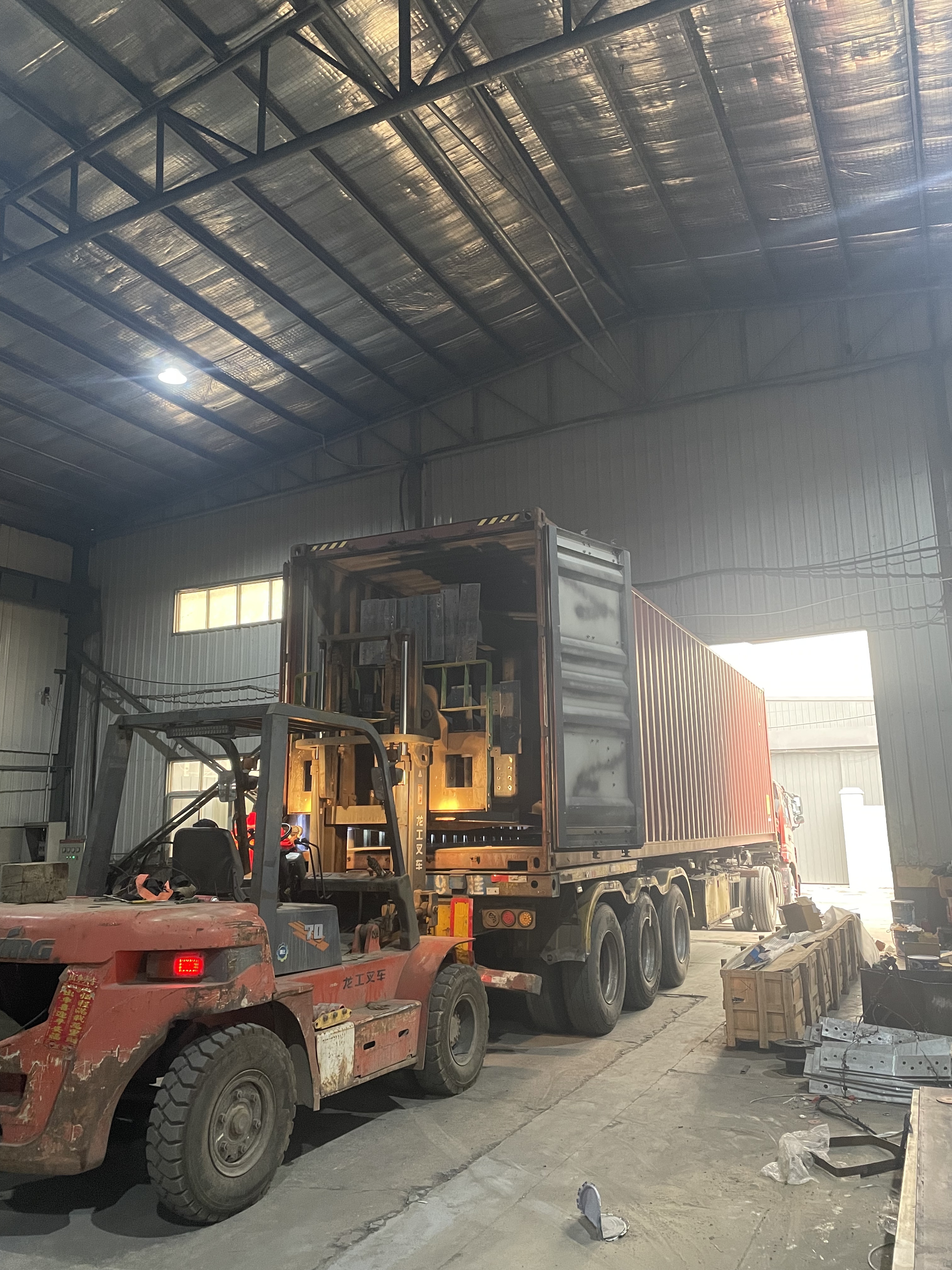 Prefabricated bolt‑assembled steel‑frame building industrial workshop logistics warehouse plant with crane beam mezzanine floor skylight and drainage system for industrial construction