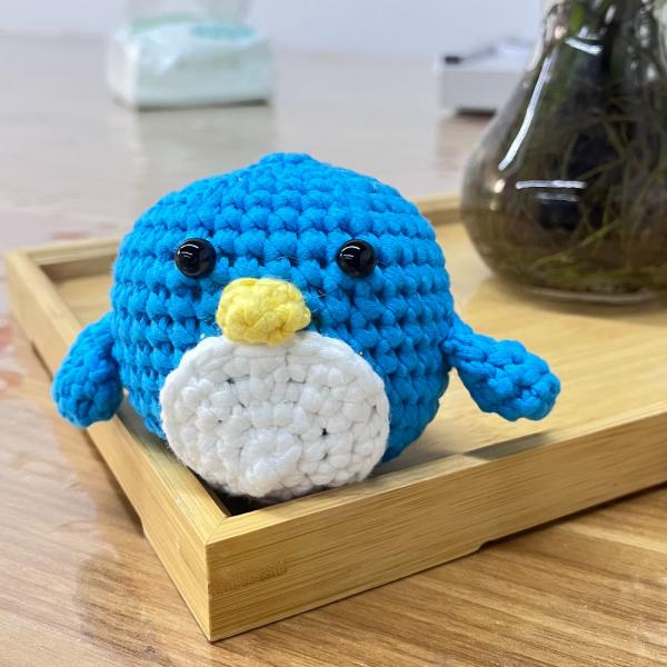 Pronto a estoque Sete Artesanato Pinguim Carinhosos DIY Kit de crochê Leite Algodão Para Iniciantes