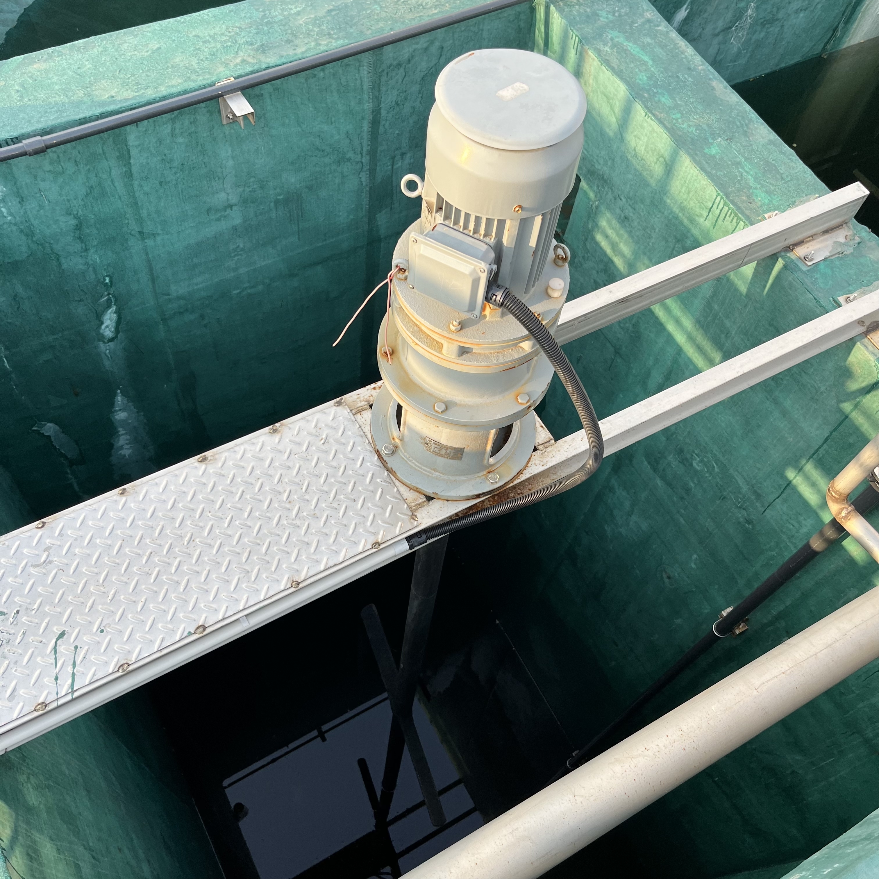 Low Noise Low Energy Consumption High Efficiency Mechanical Agitator Paddle Mixer for WWTP Flocculation