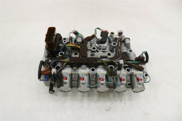 7 kg Ford Escape EDGE Transmission Part 8F24 8F35 Valve Body Assembly com consumo