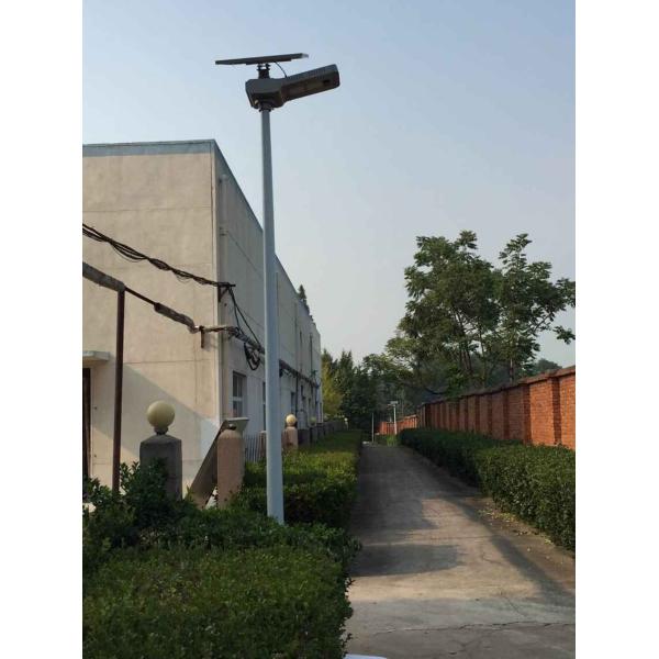 Intelligent High Power Solar Street Light Aluminum Alloy Material 50000hrs Lifespan
