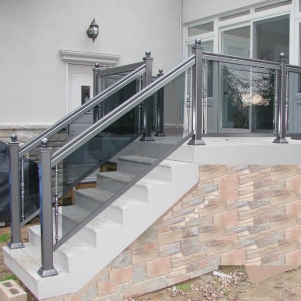 Flat And Curved Tempered Glass Balcony Railing High Safety Decking Balustrade Handrail Stainless Steel Glass Stair Railing