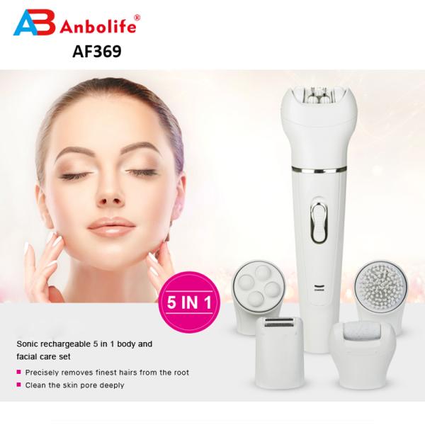 Глубоко очищающая щетка для ухода за кожей с множеством аксессуаров