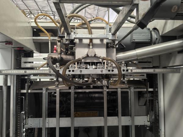 Bobst SP106E, machine de découpe automatique avec décapage, modèle 2012, en bon état en stock, haute précision, multifonctionnelle