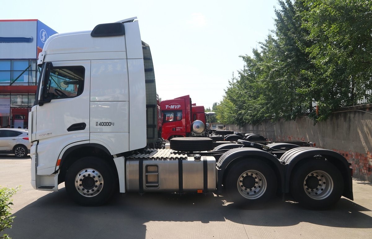 Новый / подержанный тракторный грузовик для транспортировки 4X2 Dongfeng Shacman X6000